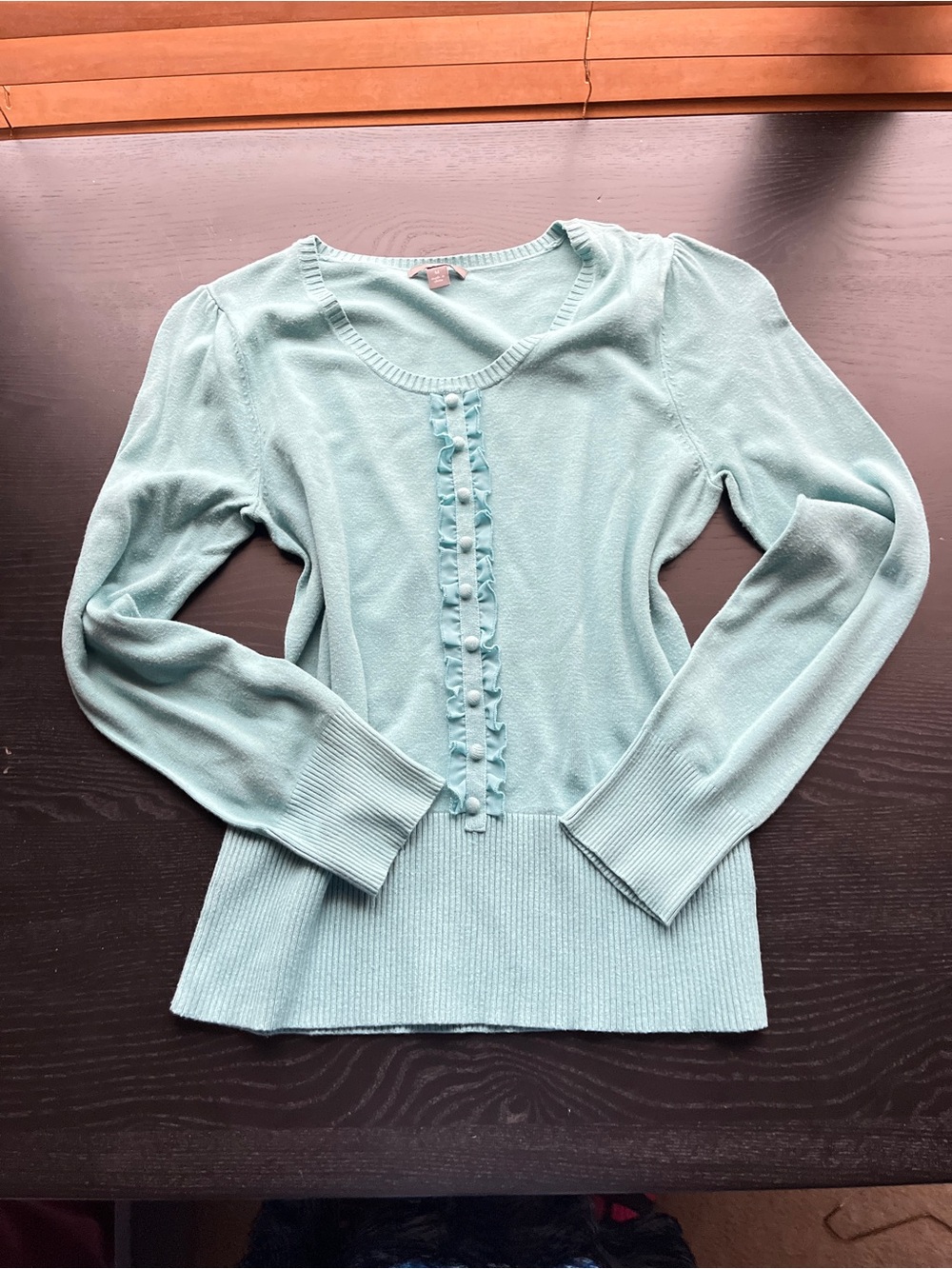Chic Apt. 9 Size M Mint Green Ruffle-Button Long Sleeve Knit Top